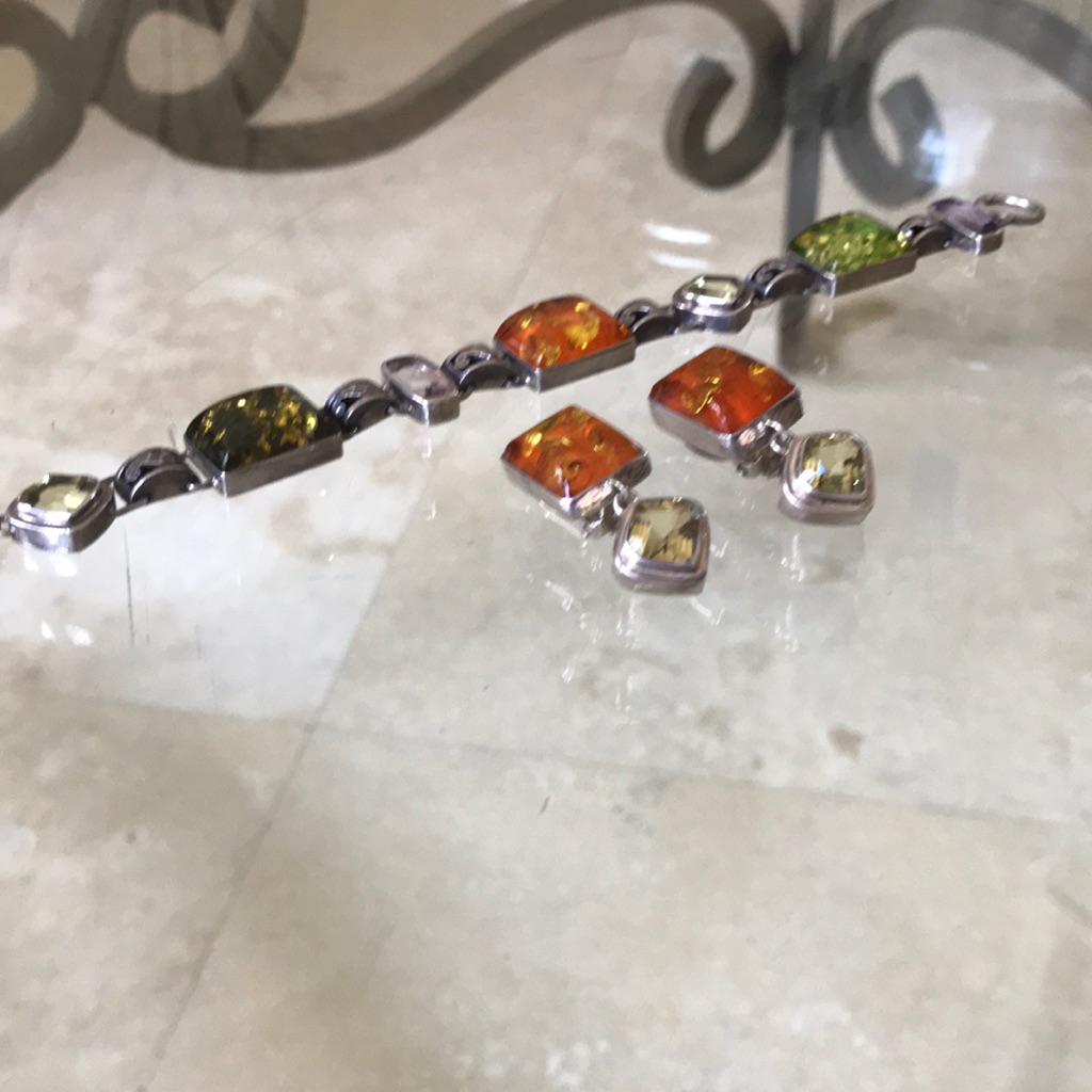 Vintage 90’s Lori Bonn Stunning Set